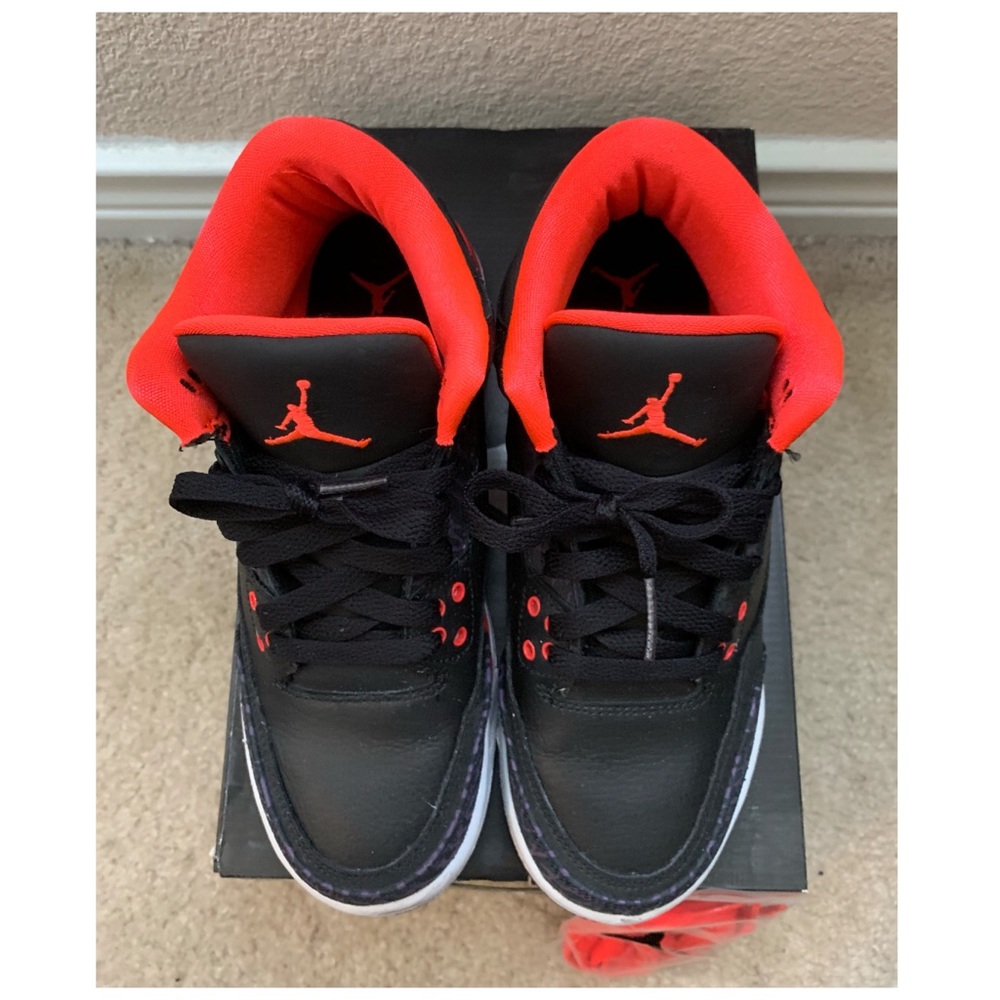 Jordan 3 “CRIMSON” 2013